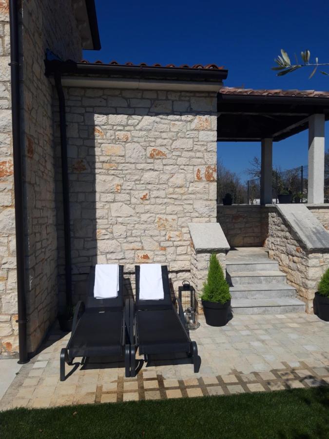 Villa Luksa Groznjan Bagian luar foto