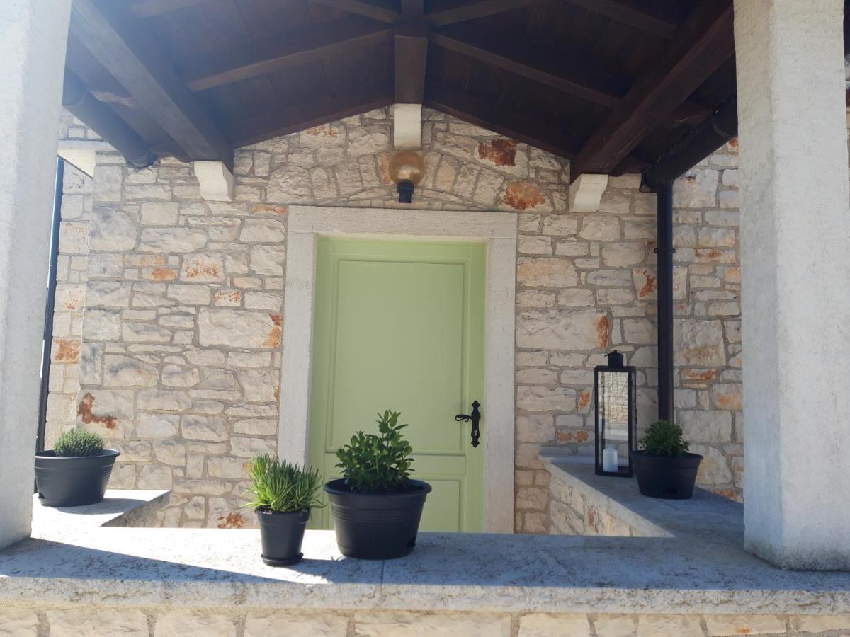 Villa Luksa Groznjan Bagian luar foto